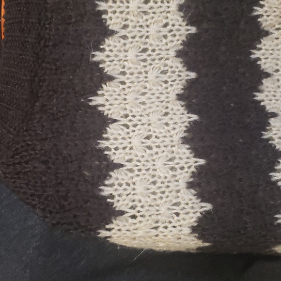 Joe Fresh long sleeve shirt-sweater - Picture 2 of 5